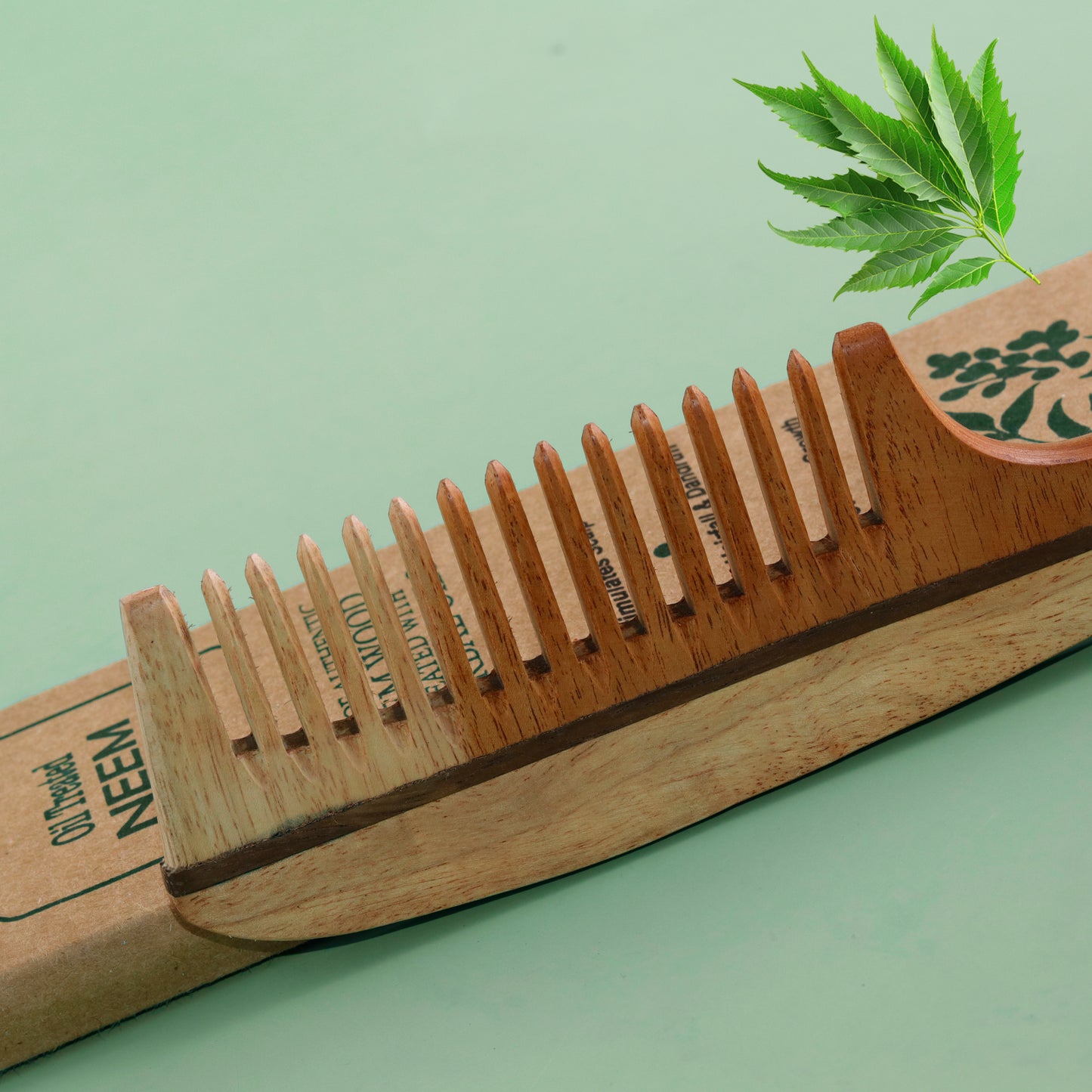 Oil Treated Neem Comb