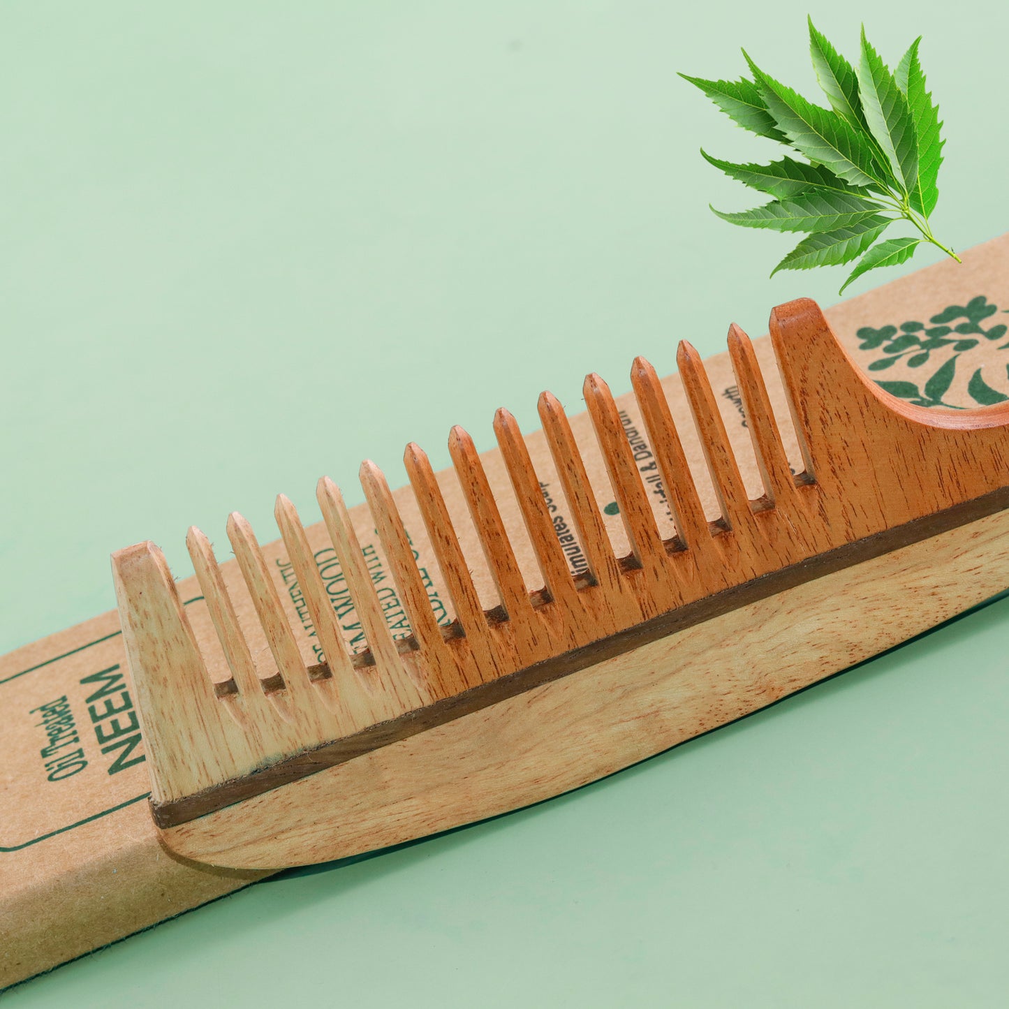 Oil Treated Neem Comb